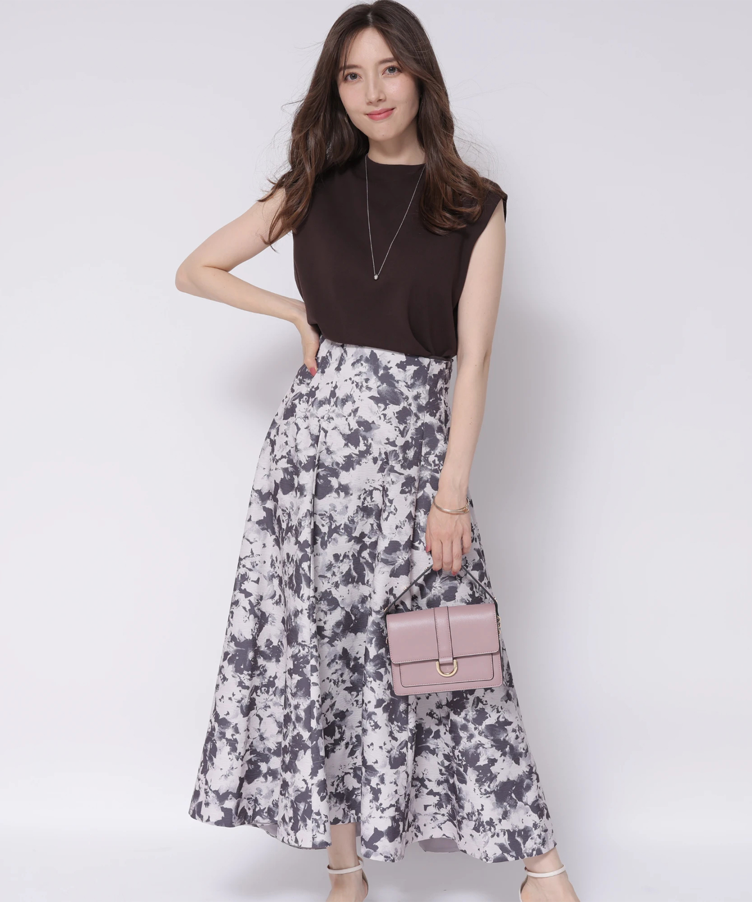 モノトーンフラワースカート | スカート | Apuweiser-riche  