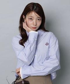 Apuweiser-riche(アプワイザー・リッシェ) |エンブレム刺繍シャツブラウス