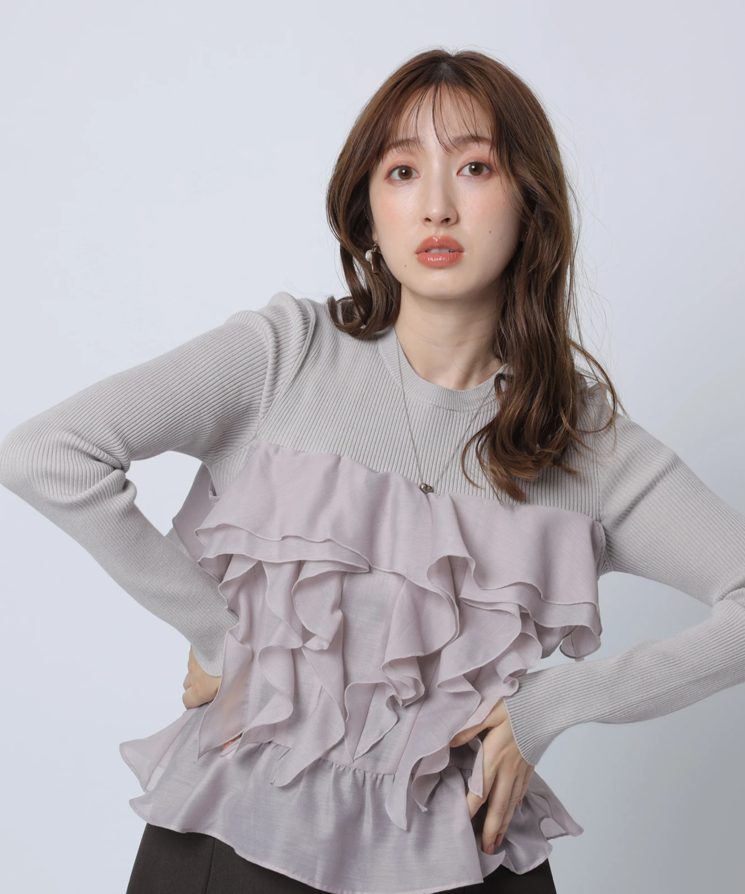 Arpege story アルページュストーリー フリル羽織ブラウス スタッフコーディネート】フリル羽織ブラウス｜madoka｜CADUNE｜【公式