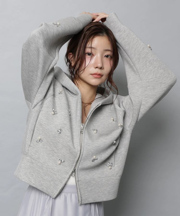 YUKI　アプワイザーリッシェ　キラキラビジューパーカー　ピンクベージュ キラキラビジューパーカー | Tシャツ・カットソー | Apuweiser-riche