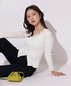 Apuweiser-riche(アプワイザー・リッシェ) |デコルテエンブロイダリーニット