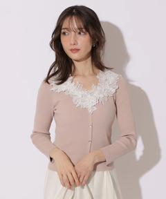 Apuweiser-riche(アプワイザー・リッシェ) |デコルテエンブロイダリーニット