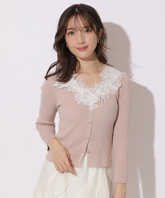 Apuweiser-riche(アプワイザー・リッシェ) |デコルテエンブロイダリーニット