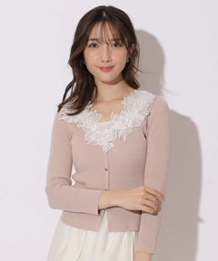 Apuweiser-riche(アプワイザー・リッシェ) |デコルテエンブロイダリーニット