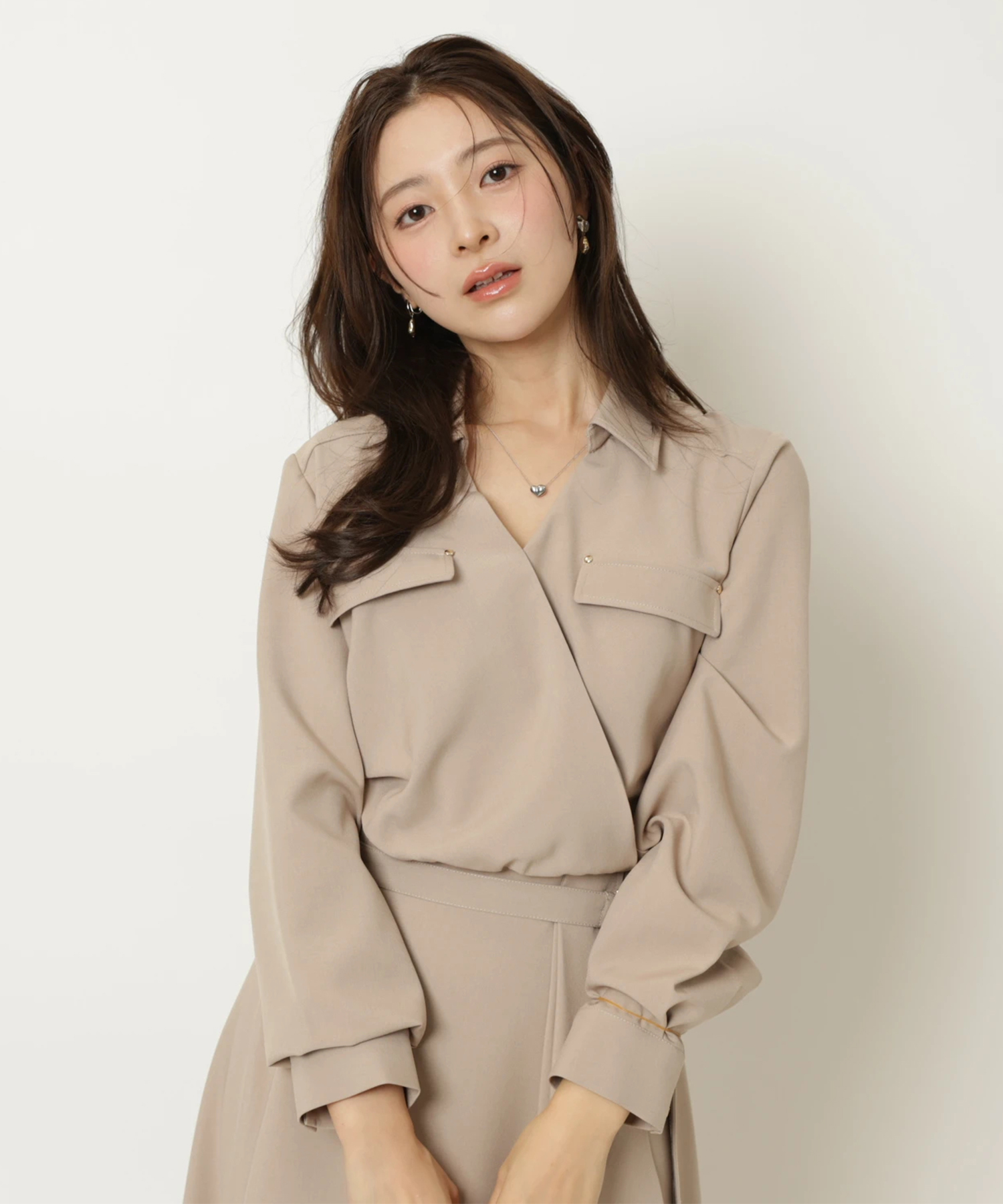 カシュクールラッフルシャツワンピース | ワンピース | Apuweiser