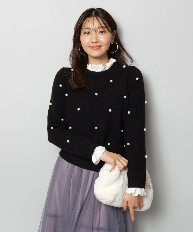 JUSGLITTY?ネックレス付きプルオーバー パール刺繍プルオーバー