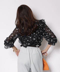 JUSGLITTY(ジャスグリッティー) |プリントフリルショートブラウス