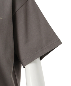 JUSGLITTY(ジャスグリッティー) |ロゴTシャツ