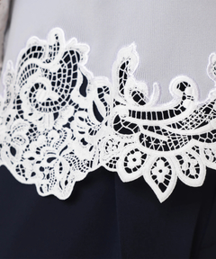 JUSGLITTY(ジャスグリッティー) |レースヘムTシャツニット