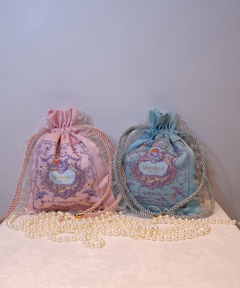 Rirandture(リランドチュール) |〈MARIEBELLEコラボ〉Satin Pouch