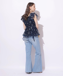 Rirandture(リランドチュール) |〈LAURA ASHLEYコラボ〉ペプラムラッフルブラウス