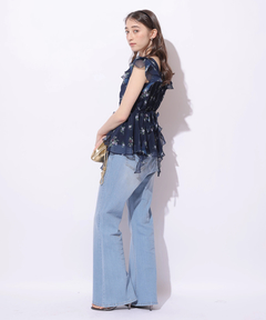 Rirandture(リランドチュール) |〈LAURA ASHLEYコラボ〉ペプラムラッフルブラウス