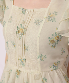 Rirandture(リランドチュール) |〈LAURA ASHLEYコラボ〉ペプラムラッフルブラウス