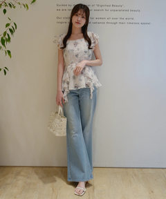 Rirandture(リランドチュール) |〈LAURA ASHLEYコラボ〉ペプラムラッフルブラウス