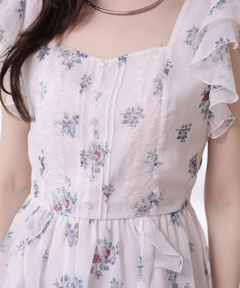 Rirandture(リランドチュール) |〈LAURA ASHLEYコラボ〉ペプラムラッフルブラウス