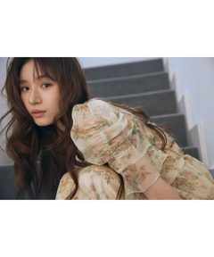 Rirandture(リランドチュール) |〈LAURA ASHLEYコラボ〉シアーラッフルワンピース