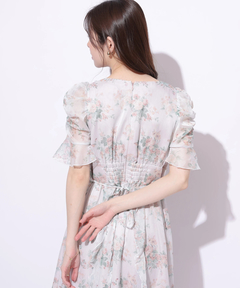 Rirandture(リランドチュール) |〈LAURA ASHLEYコラボ〉シアーラッフルワンピース