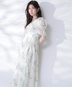 Rirandture(リランドチュール) |〈LAURA ASHLEYコラボ〉シアーラッフルワンピース