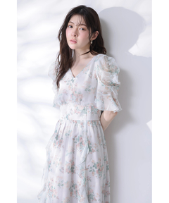 Rirandture(リランドチュール) |〈LAURA ASHLEYコラボ〉シアーラッフルワンピース
