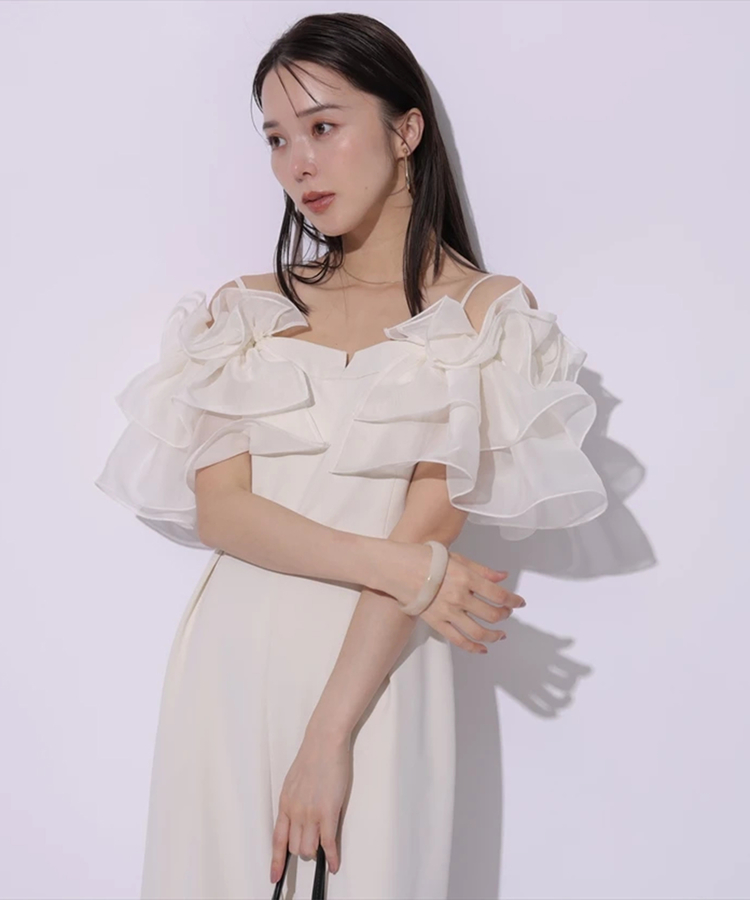 マイストラーダ　ロンパース Mystrada（マイストラーダ）の「エンブロイダリーロンパース