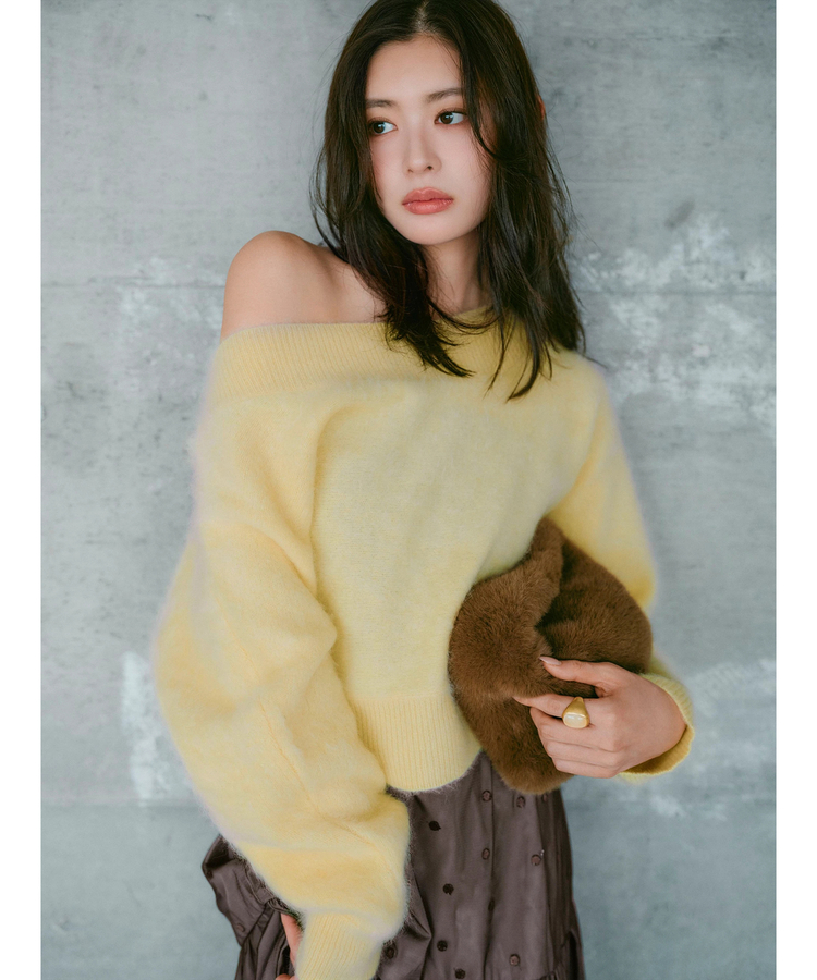 Apuweiser-riche（アプワイザーリッシェ）の「モヘアキラキラニット