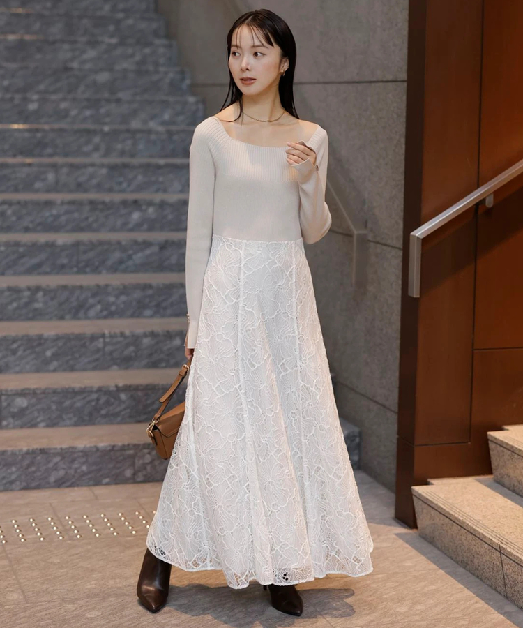 【美品】MARGA／EYELET LACE DRESS／レースワンピース／白 3D刺繍レースワンピース《Maglie White》｜Maglie le cassetto