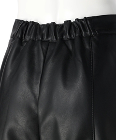 Arpege story(アルページュストーリー) |フェイクレザーハーフパンツ