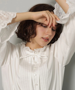 Arpege story(アルページュストーリー) |刺繍レースブラウス