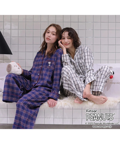 Arpege story(アルページュストーリー) |〈PEANUTS〉スヌーピーフェイスふわふわポーチ