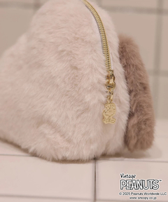 Arpege story(アルページュストーリー) |〈PEANUTS〉スヌーピーフェイスふわふわポーチ