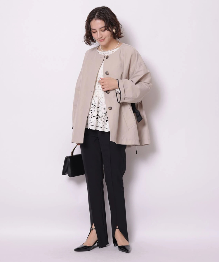 アルページュストーリーのエンブロイダリーフレンチスリーブブラウス