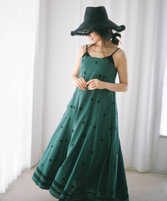 Arpege story(アルページュストーリー) |〈山崎怜奈さんコラボ〉刺繡キャミワンピース