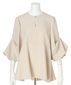 CADUNE(カデュネ) |裾フレアブラウス