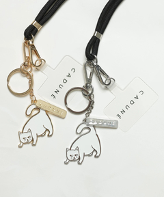 CADUNE(カデュネ) |ネコチャーム付きスマホショルダーストラップ