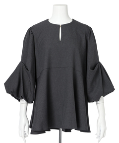 CADUNE(カデュネ) |梳毛裾フレアブラウス