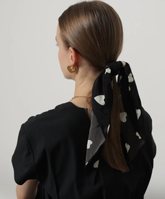 CADUNE(カデュネ) |＜shuco×CADUNE＞ハート柄スカーフ付シュシュ