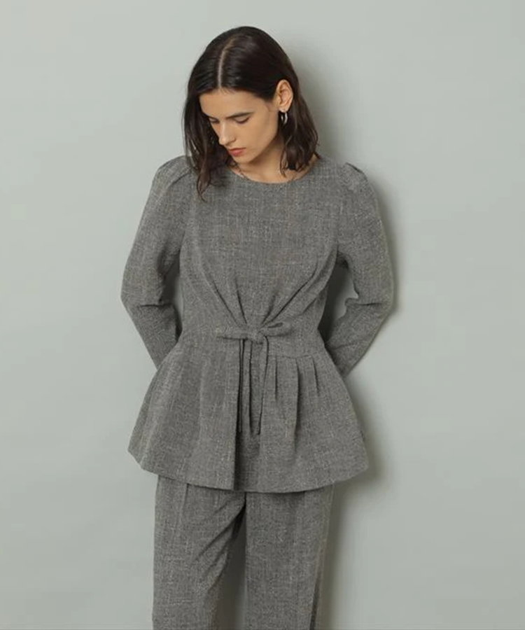 CADUNE カデュネ　ボウ付きチュニックシャツ ブラウス　リボン CADUNE（カデュネ）の「ボウ付きシャツチュニック（シャツ/ブラウス