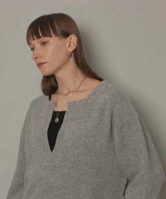 CADUNE(カデュネ) |アクア深Vニット