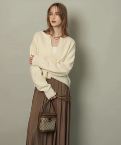 CADUNE(カデュネ) |アクア深Vニット