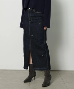 CADUNE(カデュネ) |ビジュー付きタイトスカート