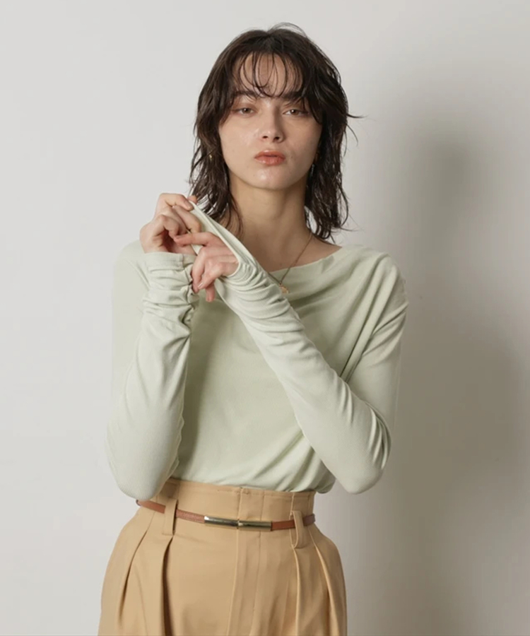 ドレープオフショルカットソー新品新色！アルページュストーリー ドレープオフショルカットソー | Tシャツ・カットソー | CADUNE